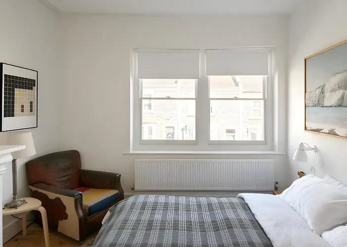 Lägenhet Beautiful 3 Bedroom In