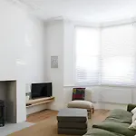 Beautiful 3 Bedroom In