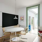Beautiful 3 Bedroom In بريستول