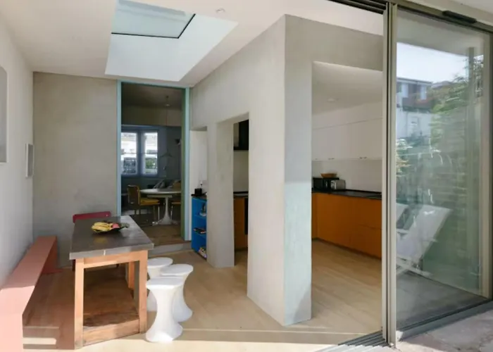 Beautiful 3 Bedroom In Apartamento