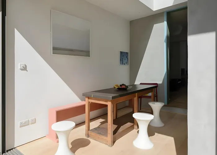 Beautiful 3 Bedroom In בריסטול