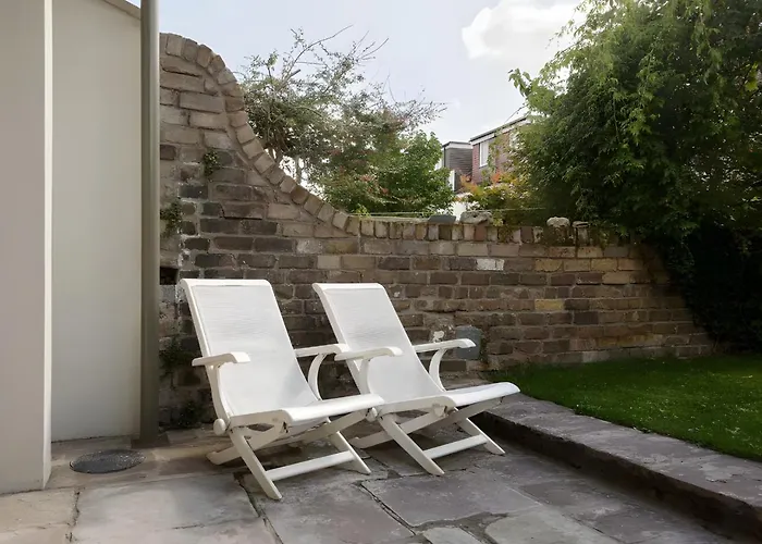 Beautiful 3 Bedroom In Apartamento Bristol