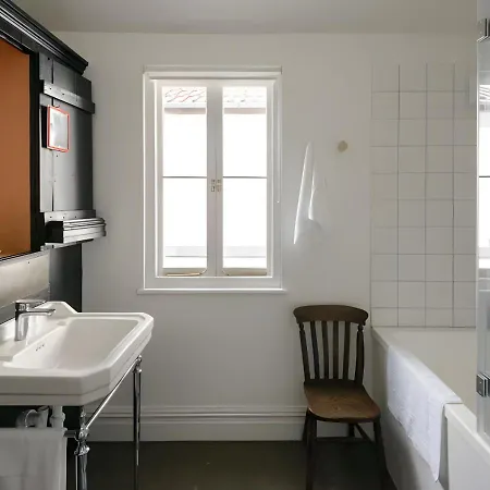 Daire Beautiful 3 Bedroom In *